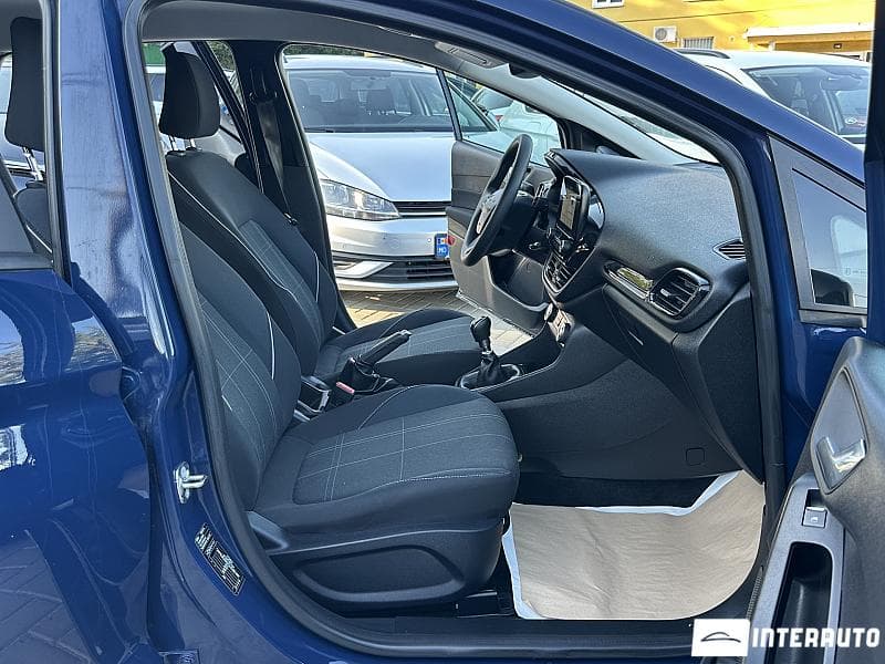 2018 Ford Fiesta — Miniatură 15