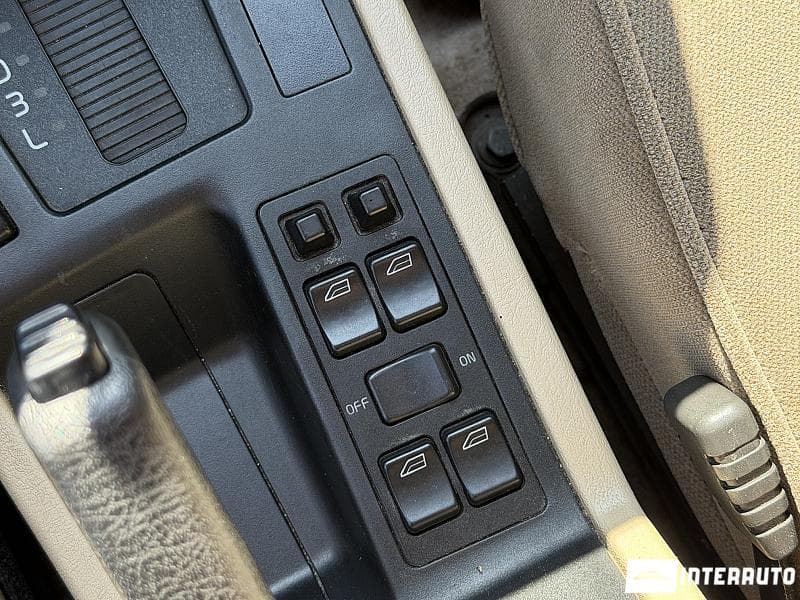 Volvo 850 1995 — Миниатюра 12