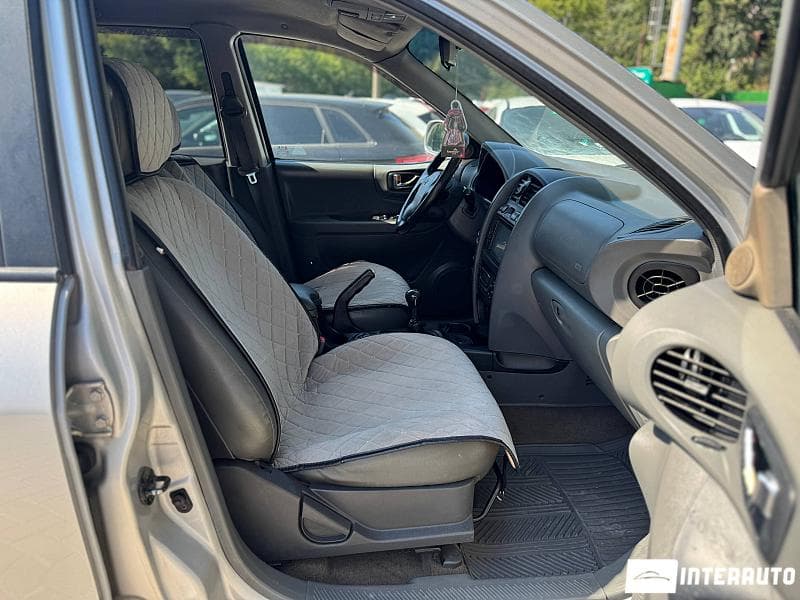 2002 Hyundai Santa Fe — Miniatură 15