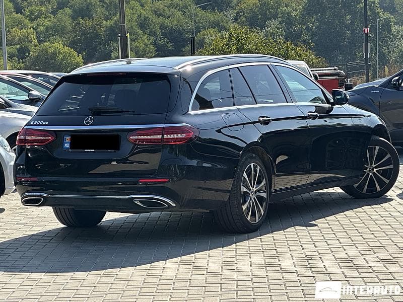 2022 Mercedes E 300de — Miniatură 3