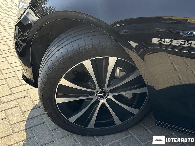 2022 Mercedes E 300de — Miniatură 17