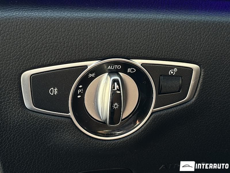 2022 Mercedes E 300de — Miniatură 16