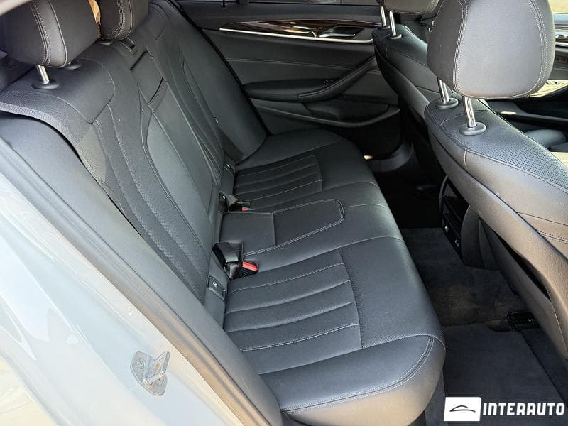 2021 BMW 530e — Miniatură 19