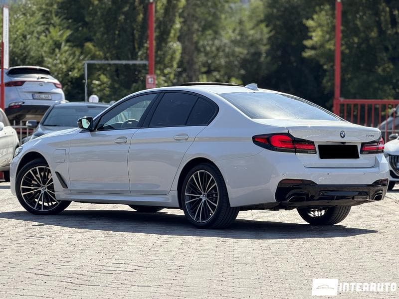 2021 BMW 530e — Miniatură 3