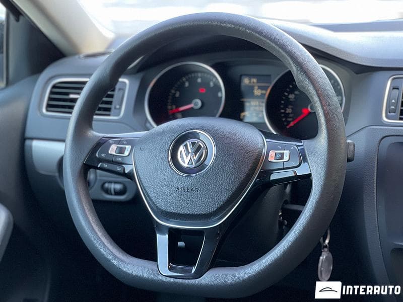 Volkswagen Jetta 2016 — Миниатюра 8