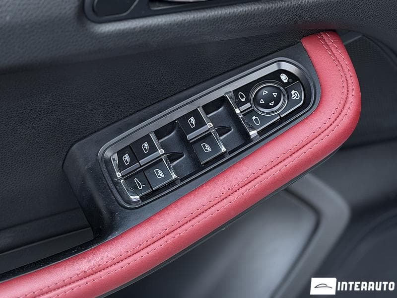 2022 Porsche Macan — Miniatură 6