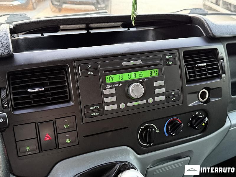 2010 Ford Transit — Miniatură 7
