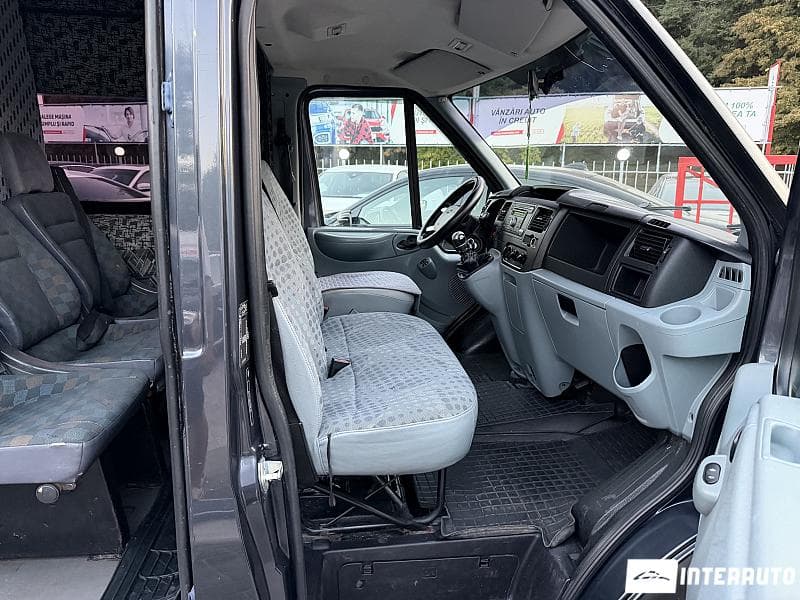2010 Ford Transit — Miniatură 9