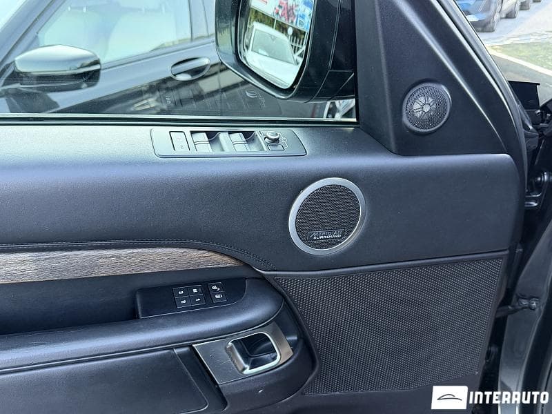 2017 Land Rover Discovery — Miniatură 13