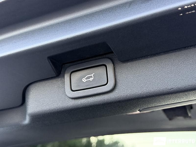 2017 Land Rover Discovery — Miniatură 14