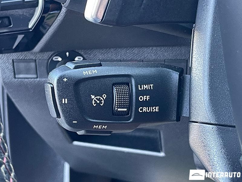 2021 Citroen DS7 — Miniatură 9