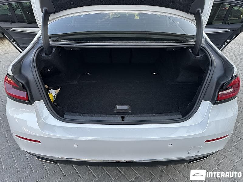 2020 BMW 530e — Miniatură 22