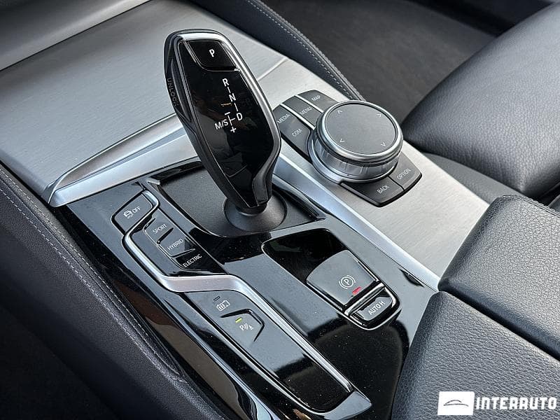2020 BMW 530e — Miniatură 11