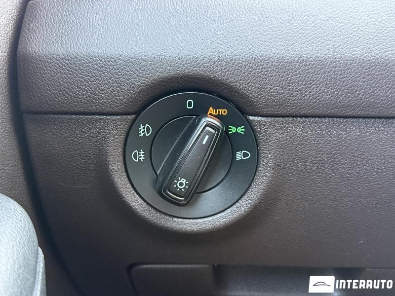 2015 Skoda Octavia Scout — Miniatură 8