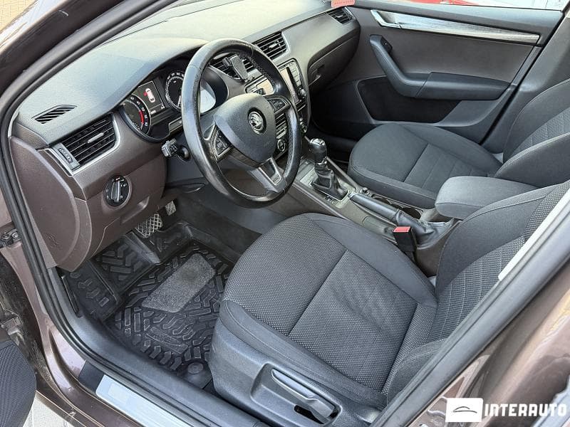 2015 Skoda Octavia Scout — Miniatură 7
