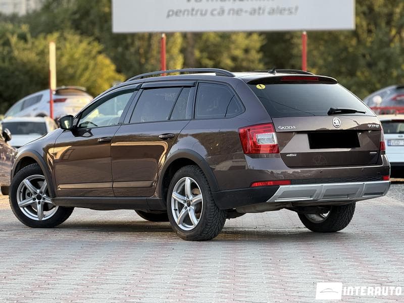2015 Skoda Octavia Scout — Miniatură 3