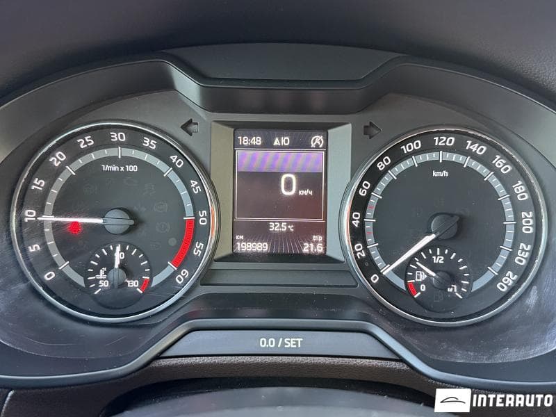 2015 Skoda Octavia Scout — Miniatură 12