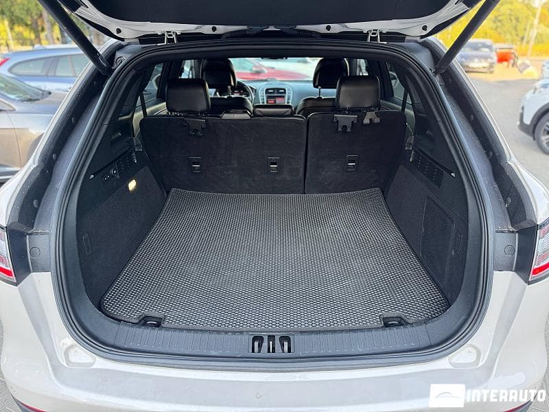 2019 Lincoln Nautilus — Miniatură 21