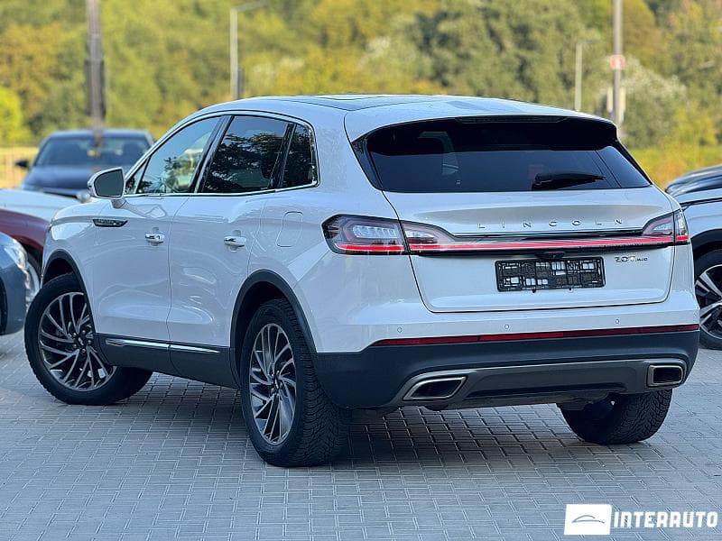 2019 Lincoln Nautilus — Miniatură 4