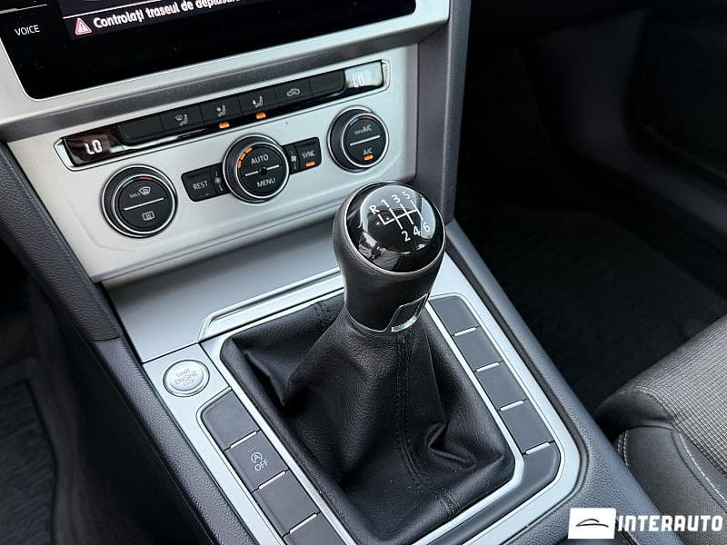 2018 Volkswagen Passat — Miniatură 11