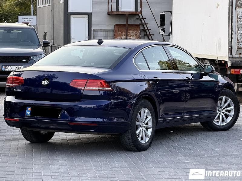 2018 Volkswagen Passat — Miniatură 4