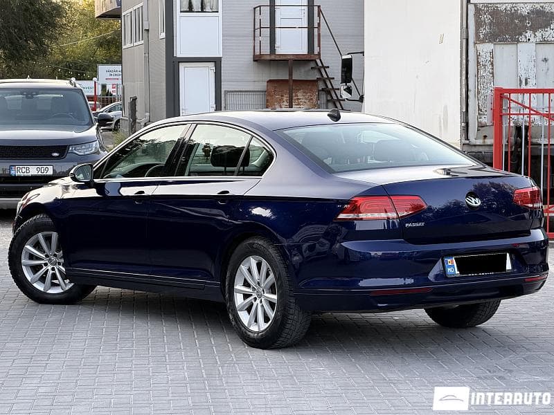 2018 Volkswagen Passat — Miniatură 2