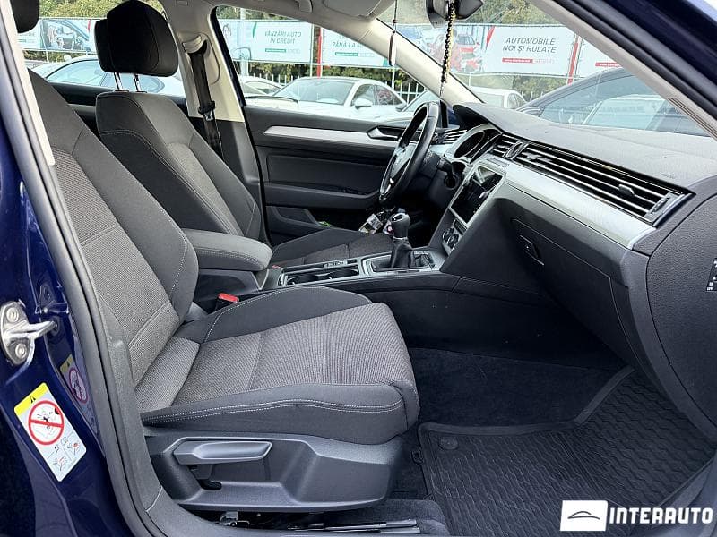 2018 Volkswagen Passat — Miniatură 5