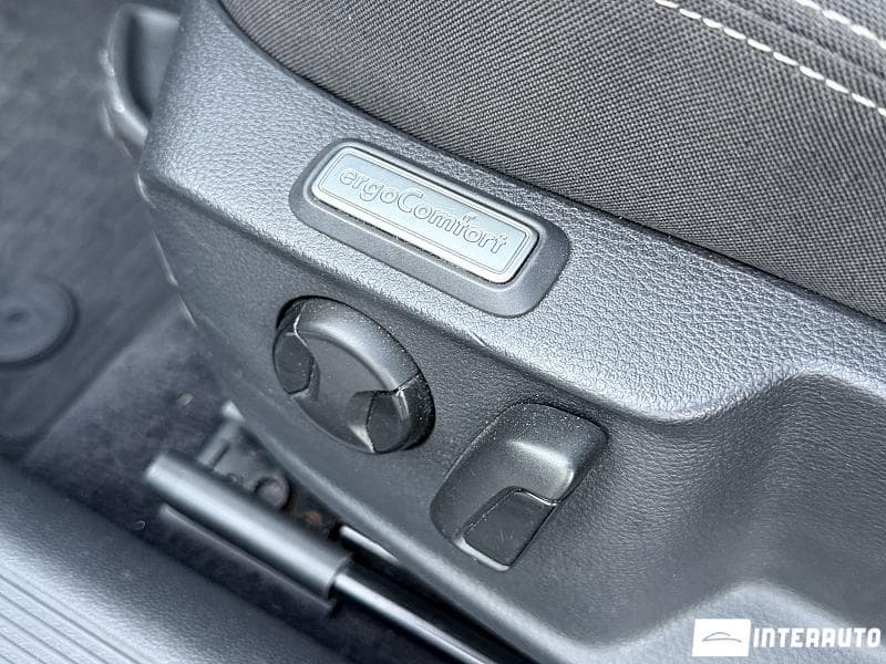 2018 Volkswagen Passat — Miniatură 13