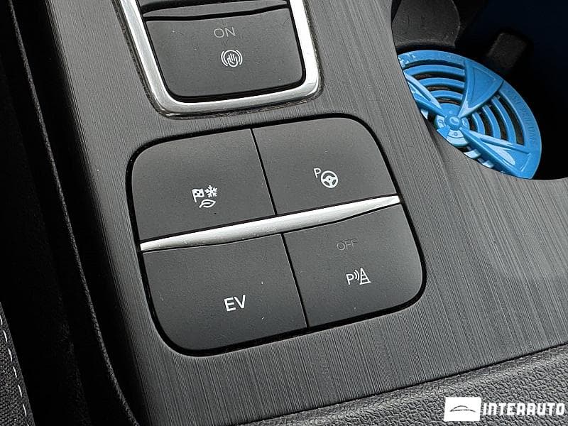 2021 Ford Kuga — Miniatură 17