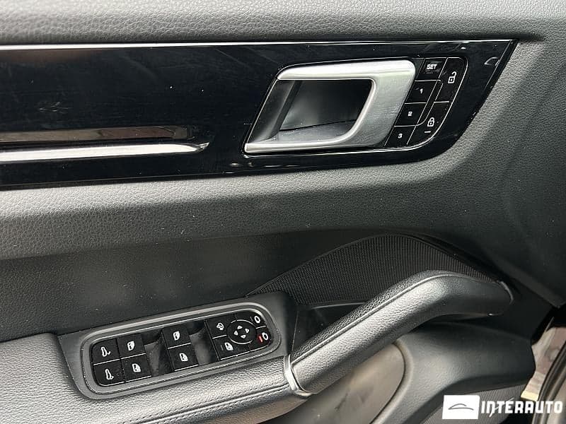 2019 Porsche Cayenne — Miniatură 8