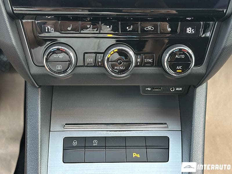 2017 Skoda Octavia — Miniatură 10