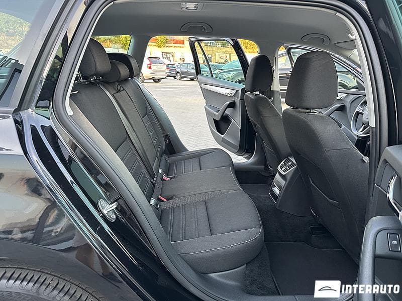 2017 Skoda Octavia — Miniatură 13