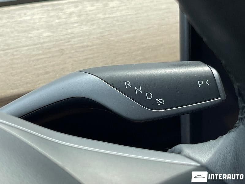 2022 Tesla Model 3 — Miniatură 9