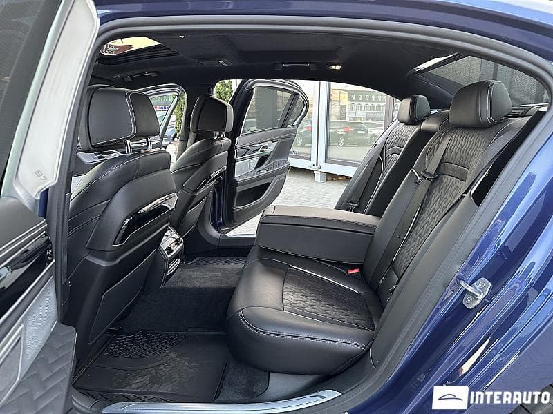 2019 BMW 750 — Miniatură 13
