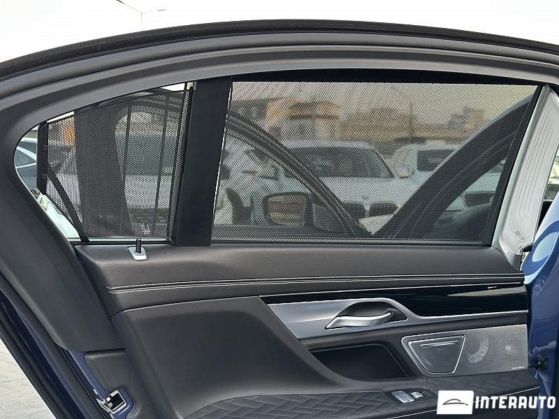 2019 BMW 750 — Miniatură 16