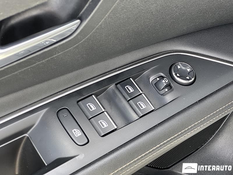 2021 Peugeot 3008 — Miniatură 16