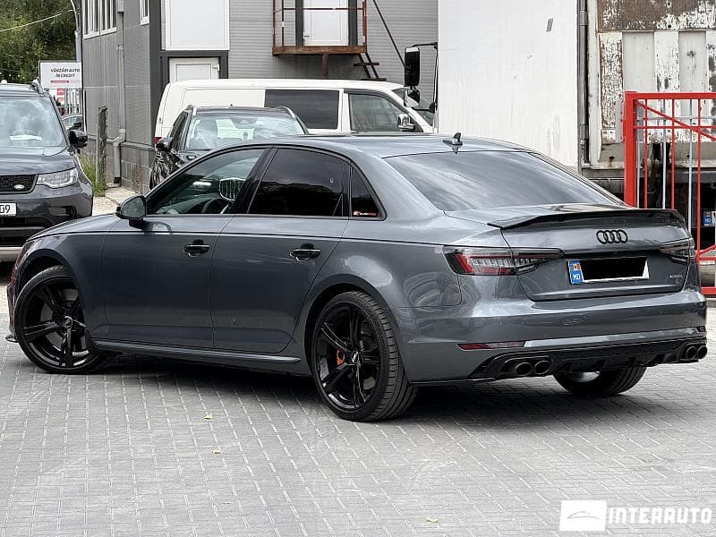 Audi A4 2016 — Миниатюра 4
