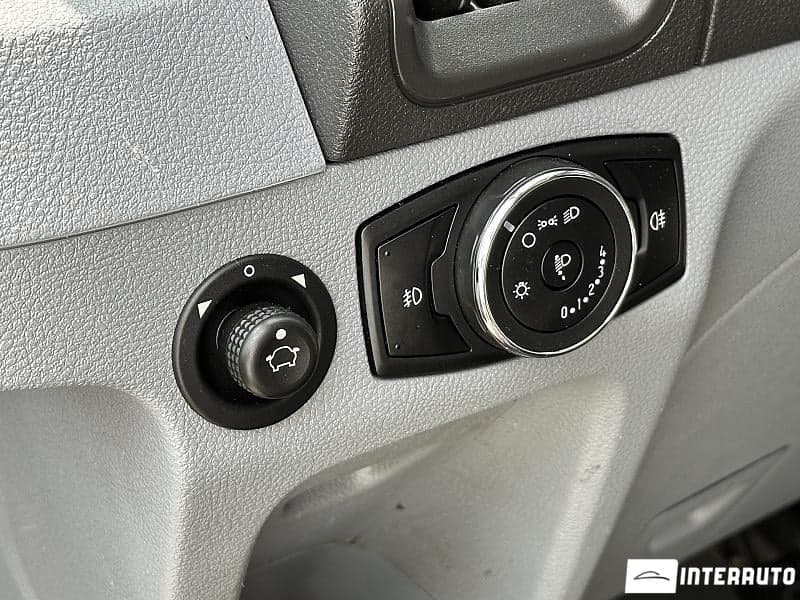 2018 Ford Transit — Miniatură 17