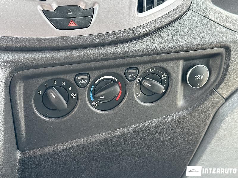 2018 Ford Transit — Miniatură 13