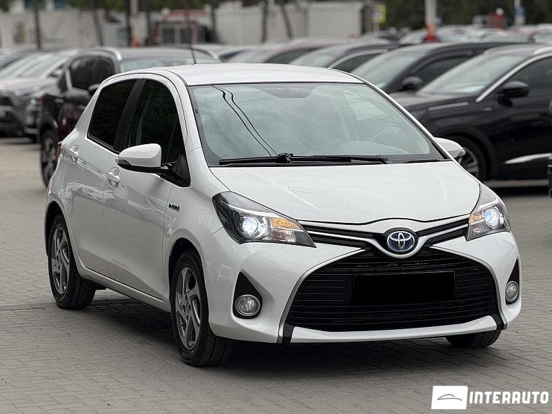 Toyota Yaris 2017 — Миниатюра 3