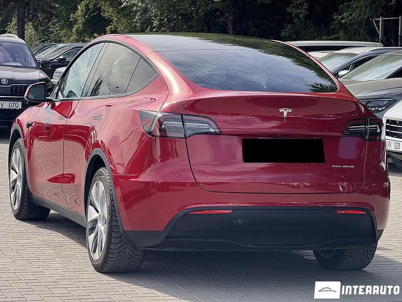 2021 Tesla Model Y — Miniatură 4
