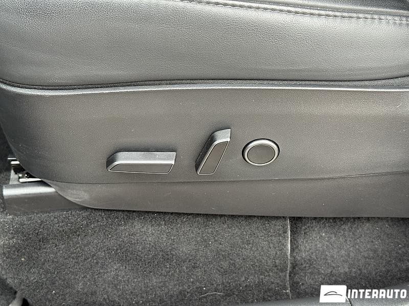 2021 Tesla Model Y — Miniatură 7