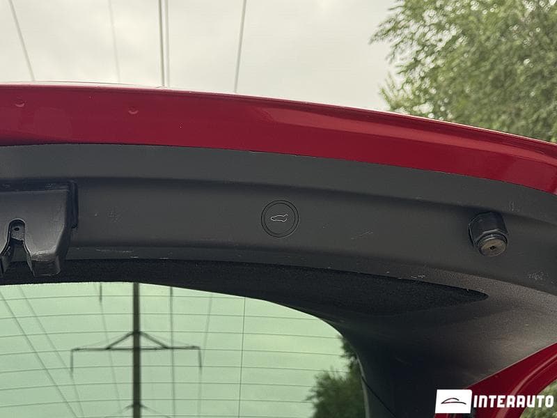 2021 Tesla Model Y — Miniatură 17