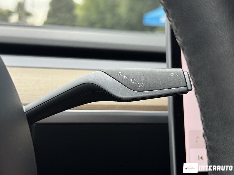 2021 Tesla Model Y — Miniatură 9