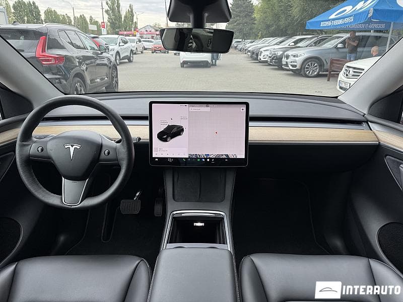 2021 Tesla Model Y — Miniatură 10
