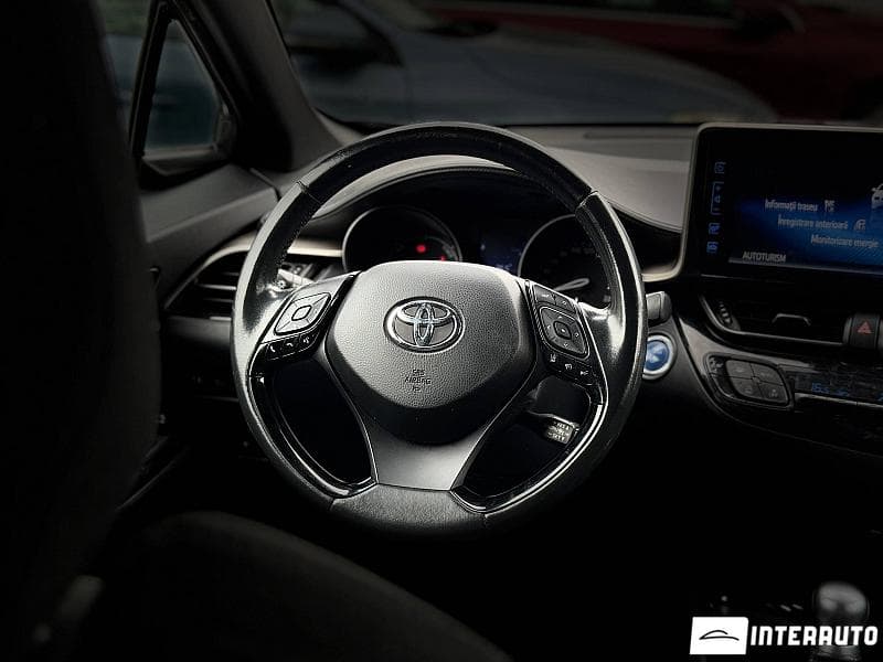 2018 Toyota C-HR — Miniatură 7