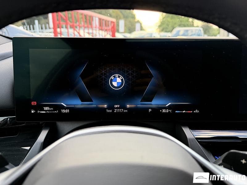 2024 BMW 530 — Miniatură 10
