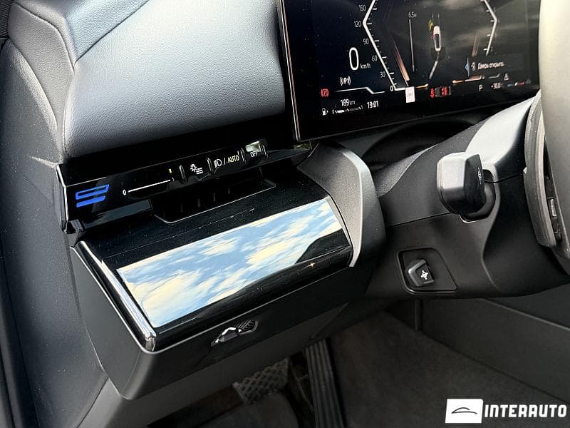 2024 BMW 530 — Miniatură 24