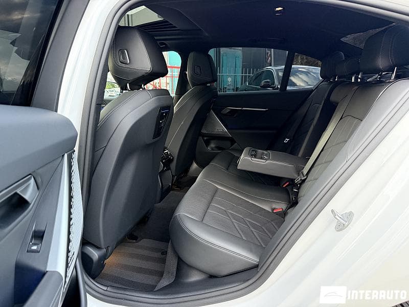 2024 BMW 530 — Miniatură 6