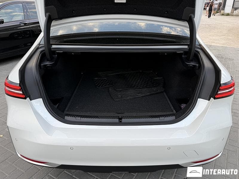 2024 BMW 530 — Miniatură 16